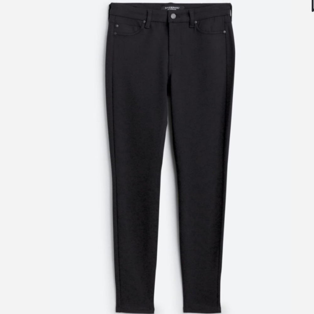 NWT Liverpool black skinny pants.